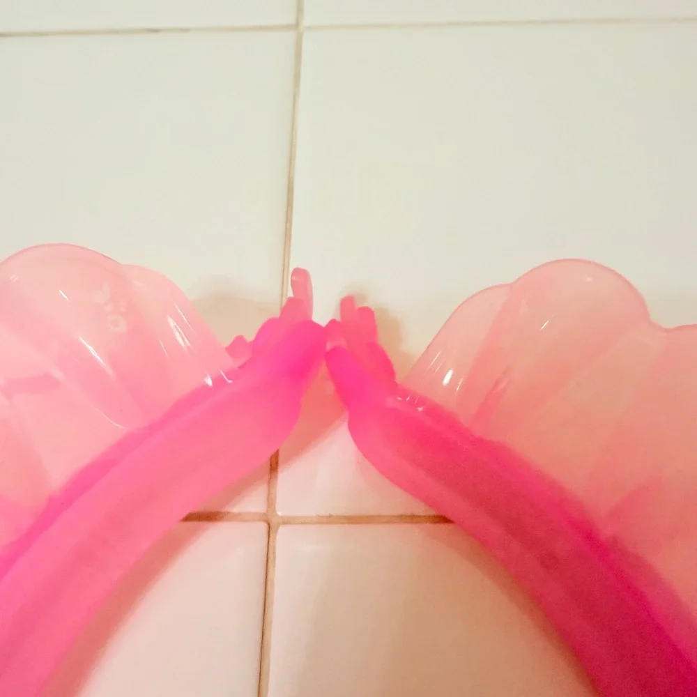 Pink Adjustable Baby Bath Visor Shampoo Shield for Hair Washing Water Guard